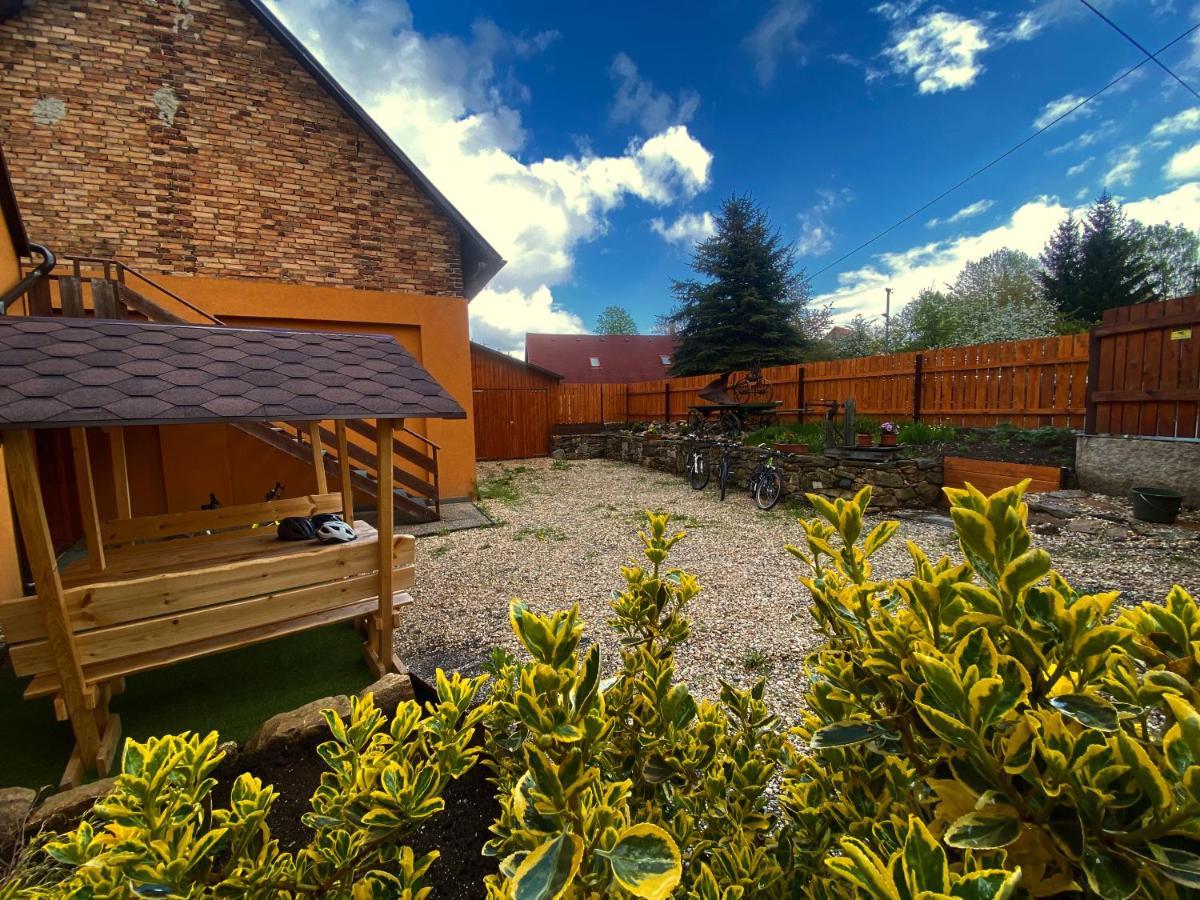 Ubytovani Smrk Nove Mesto pod Smrkem Exterior foto